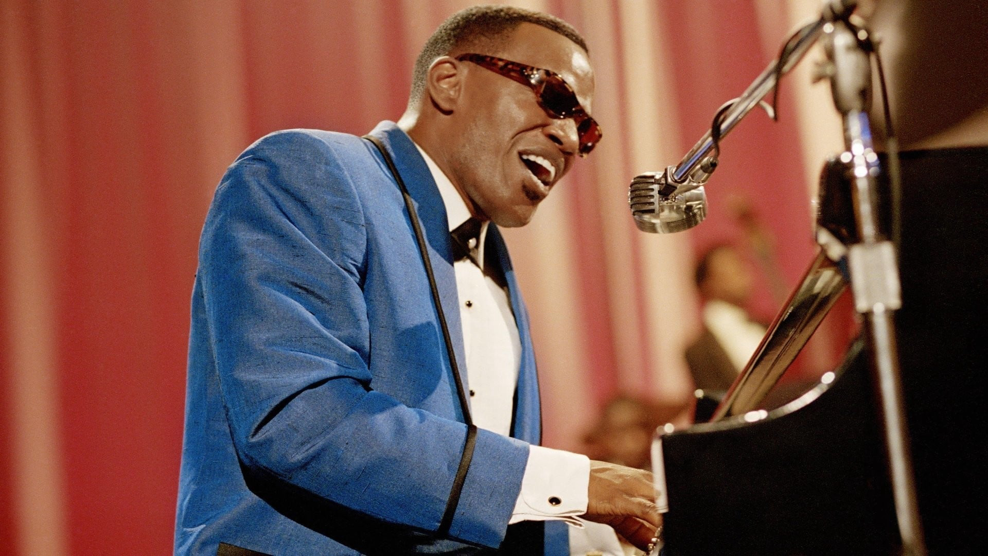 Phim Huyền Thoại Ray Charles